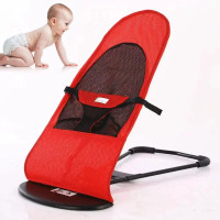 LullaRock Comfort Red — шезлонг-качалка для новонароджених з анатомічним сидінням та ременями безпеки, червоний